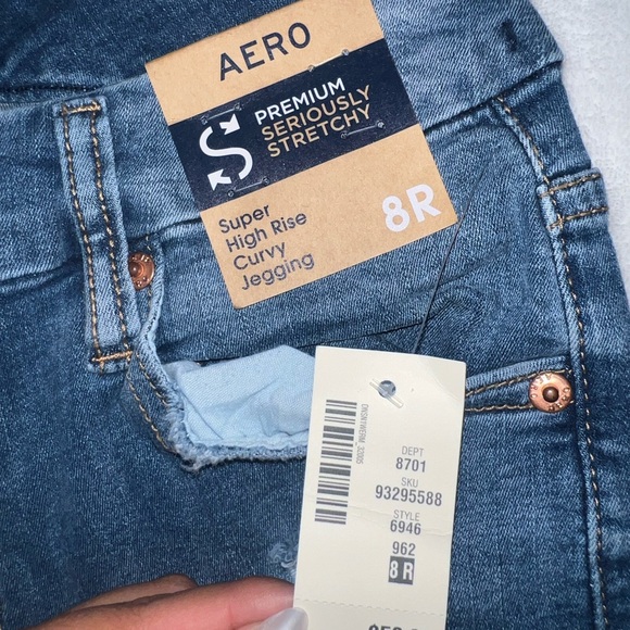 NWT Aeropostal Super High Rise Curvy Ripped Jegging - Picture 4 of 5